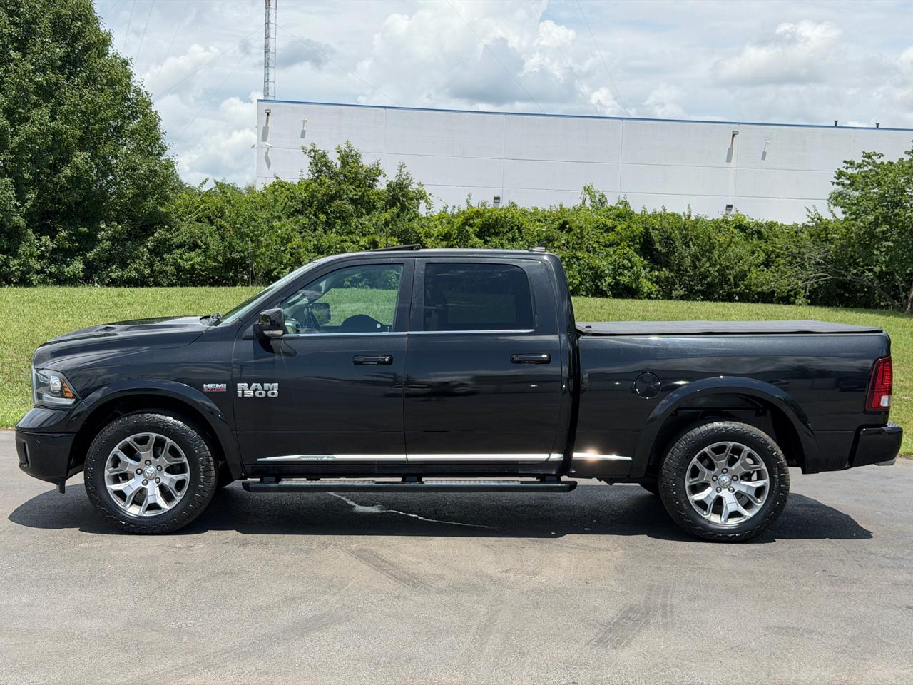 ram ram 1500 pickup 2018 1C6RR7WT1JS174583 image ram ram 1500 pickup 2018 1C6RR7WT1JS174583 image